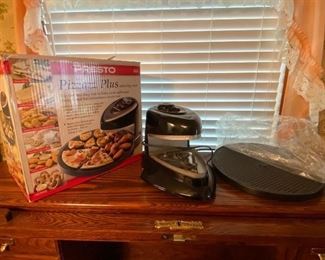 Pizzazz Plus Like New - With Box