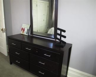 DRESSER WITH MIRROR