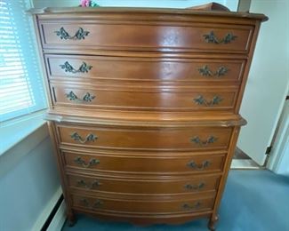 DIXIE  Chest of  Drawers,
