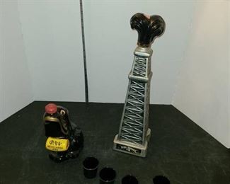 EMPTY Liquor Bottles. EZRA BROOKS with 4 SHOT GLASSES, and a HEIDELBERG 1958 "Dog" Bottle. Top is broken.