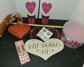 VALENTINES DAY DECOR. PEGGY KARR GLASS, and other Miscellaneous