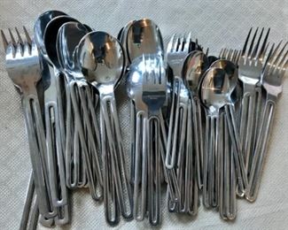 Stainless steel flatware