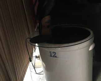 Vintage Antique  12  Gallon Stoneware Crock