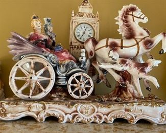 Capodimonte beautiful horse drawn carriage with fully functional clock. Meticulous meticulous condition and well placed and kept. 
3000.00