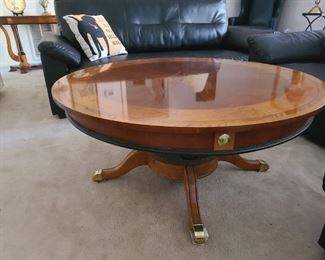 Large round solid wood w/inlay coffee table. Perfect condition