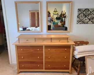 Copeland - 9 drawer dressor w/2 mirrors