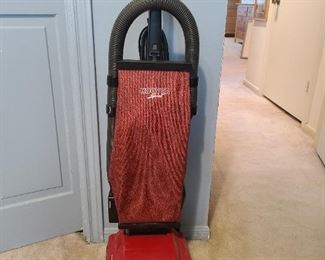 Hoover Sprint upright w/bags