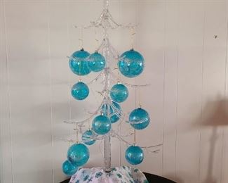 Unique acrylic light up Christmas tree - versatile for all occasions 