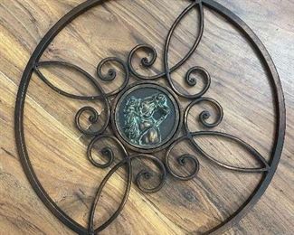 Wrought iron decoration hanging wall simple mural Garden/living room decorative wall circular wall decoration with carved horse