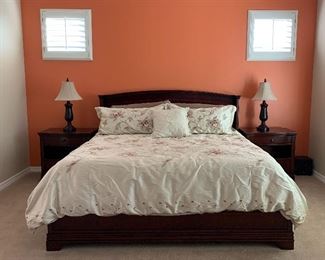 Avery King Bedroom Collection: King Bed Frame, 2 Nightstands and Dresser, Table Lamps