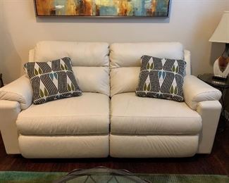 La-Z-Boy Leather Electric Recliner Loveseat