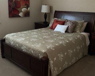 Universal Furniture West Indies Bedroom Collection: Queen Sleigh Bed, Lingerie Chest, Nightstands Pair Table Lamps Pair
Canvas Art Poppies
Queen Bedding Set