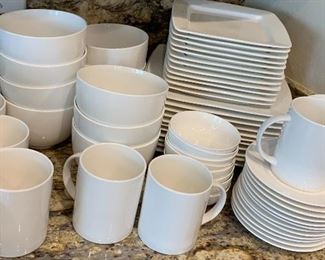 Dinnerware White Elements