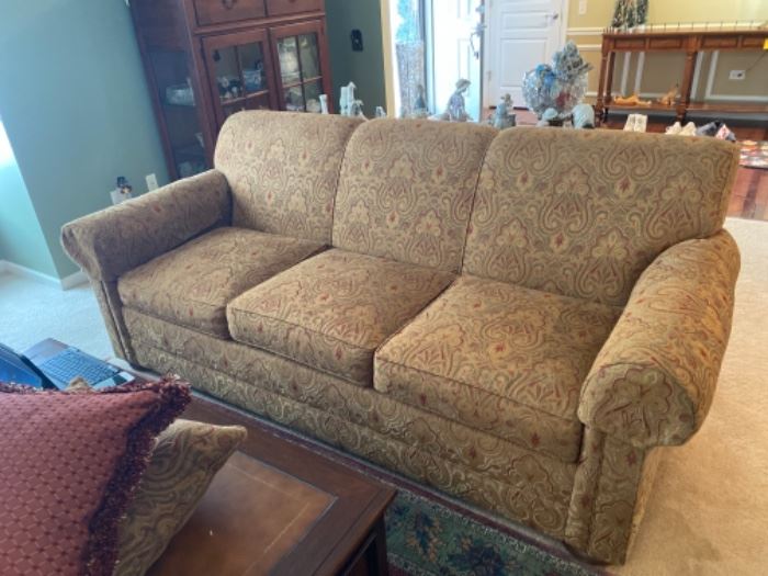 Hendredon sofa 84”’x11.5’x.35” 700.00