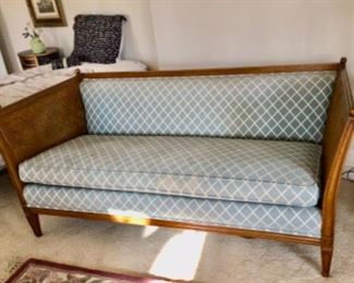 Settee, Cushion needs cleaning.  Otherwise in excellent condition.  Price is $190.00