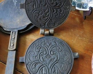 Antique Decorative Crepe Iron