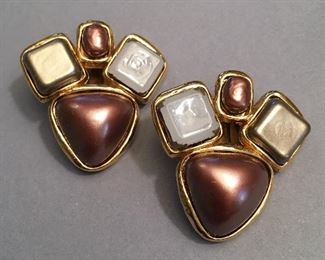 One more for the road... Chanel Earrings 