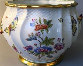 Large Herend Style Cache Pot by Manifattura Artistica Le Porcellane