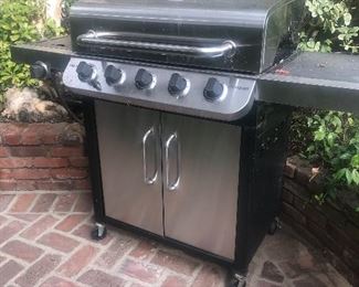 $175 -- CharBroil patio grill.  Excellent clean condition with minor wear on top.  