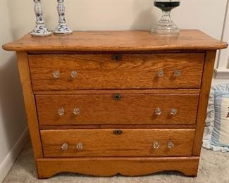 #12	Antique oak dresser with 3 drawers  40"x18"x30"	 $80.00 
