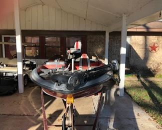 1988 Stratus 181 Pro Boat w 115 Evinrude Motor