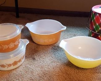 More Pyrex bowls