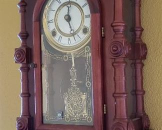 Key wind wall clock