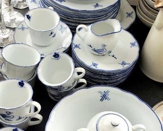 Pretty set of blue & white dishes