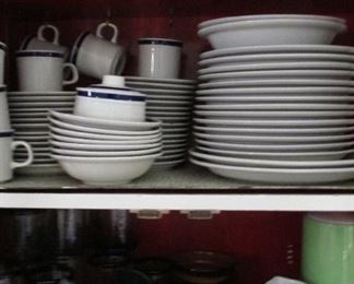So many kitchen goods