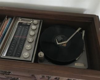 Magnavox stereo console
