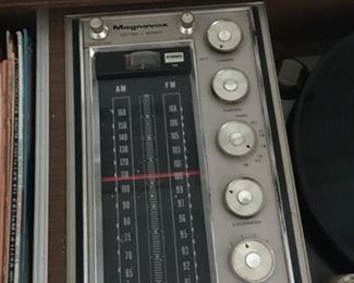 Magnavox stereo console