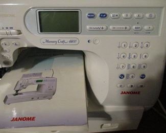 Janome Memory Craft 6600  Sewing Machine. (Runs Excellent)