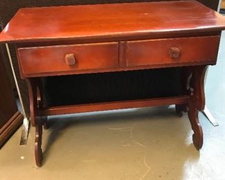 Great little maple desk.  Matching bed and chest.  Great condition.