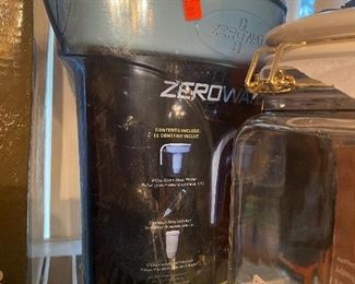Zero Water filtering container