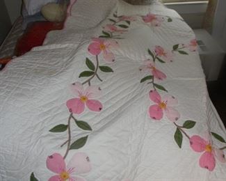 Dogwood applique quilt