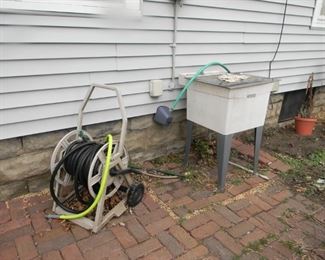 wash stand / hose reel
