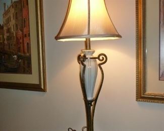 Unusual lamp with ceramic center