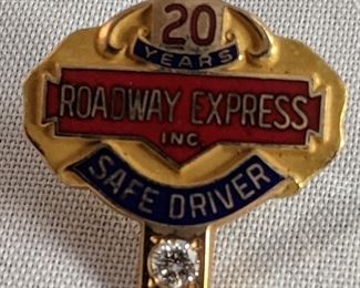 10K Roadway 20 Year Safe Driver Pin with Diamond