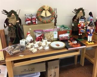 Christmas items with vintage china place cards