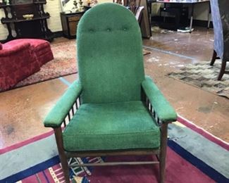 Mid century style chair. Very comfortable!