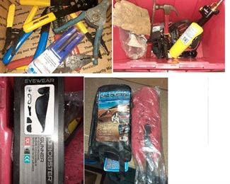 https://www.ebay.com/itm/114642988326	LY8080 boxed lot  tools, car duster, new in box bobster eyewear, wire strippers Local Pickup		 Auction 
