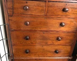 https://www.ebay.com/itm/124540545177	PR0104: English Victorian Carved Mahogany Wood Dresser / Chest of Drawers Local 		Auction
