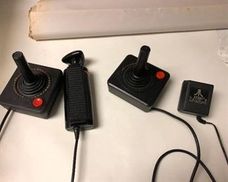 https://www.ebay.com/itm/114648777452	BM4010 Atari 2600 Accessories; 2 Joystick , AC,..  Untested		 Auction 
