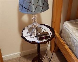 Side table
Lamp
Alarm clock 