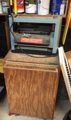 Delta Planer with rolling cabinet