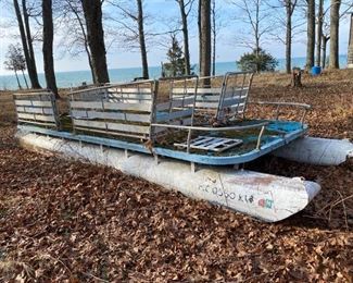 pontoon boat