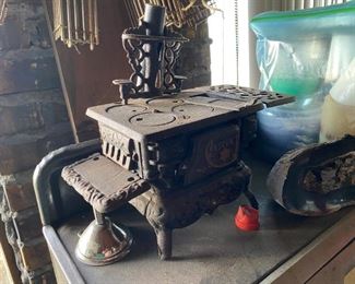 cast iron toy stove