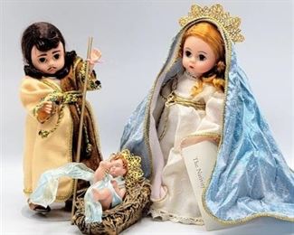 Madame Alexander Mary, Joseph and Jesus 19470 in original box