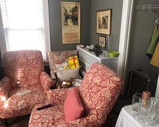 1933 Brown Bigleow calendar, three upholstered chairs