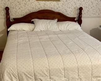 King size cannon ball headboard with mattress